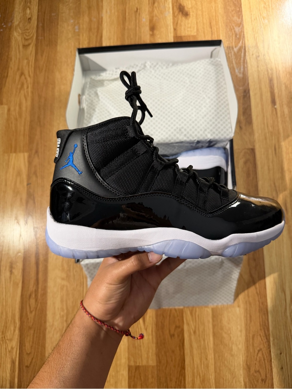 Jordan 11 retro "Space jams"